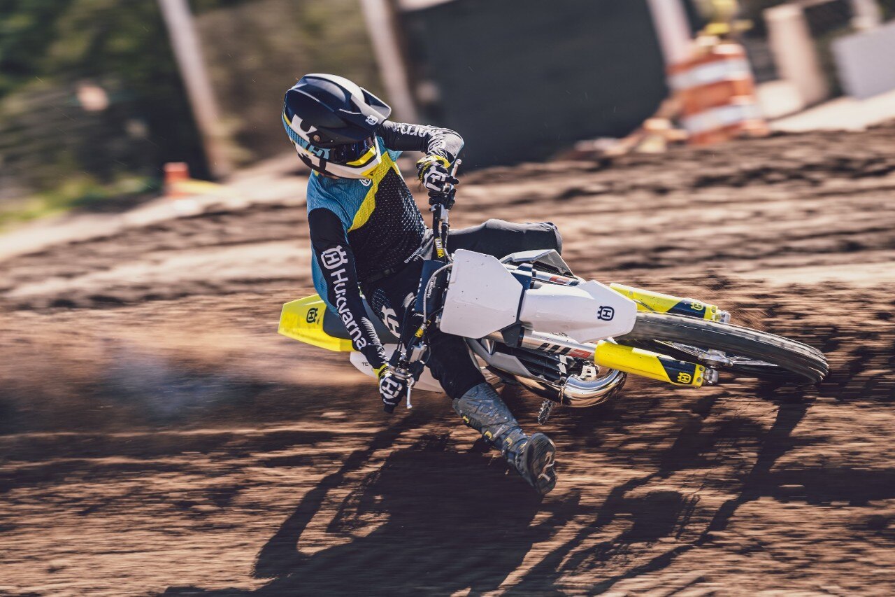 Husqvarna presenta la gamma cross 2023: a new generation